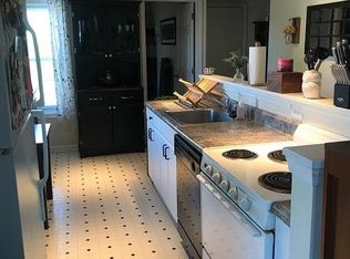 113 W 3rd St APT B, Media, PA 19063