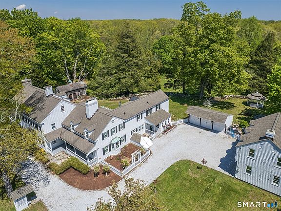 2nd image of 1090 Ridgefield Road