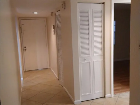 3341 NW 47 #113, Lauderdale Lakes, FL 33311