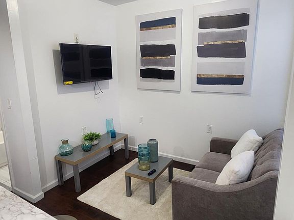 4th image of 4731 Beaufort Ave Floor 1