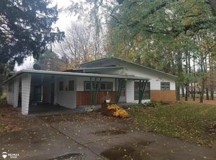 8110 E Coldwater Rd, Davison, MI 48423