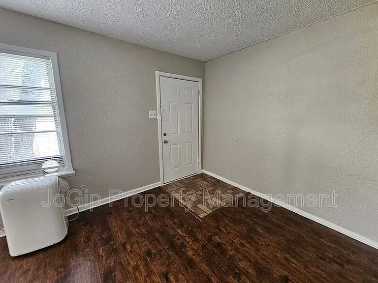 6365 Hollis Ave — Photo 3