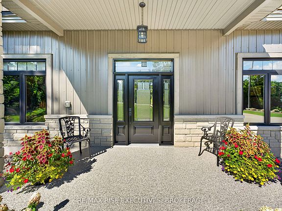 3rd image of 4 Headlands Way