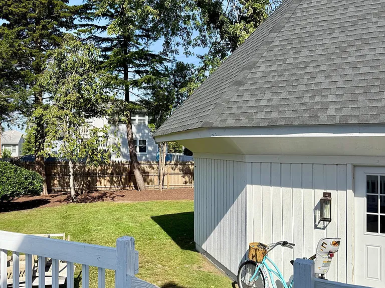 258 Osborne Ave — Photo 4