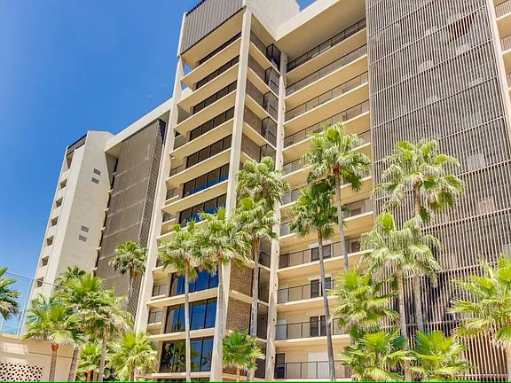 2nd image of 2800 Gulf Blvd Unit 205