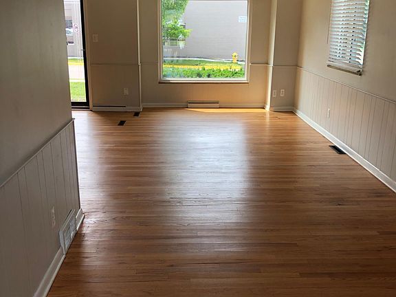 2nd image of 1111 Holland Ave
