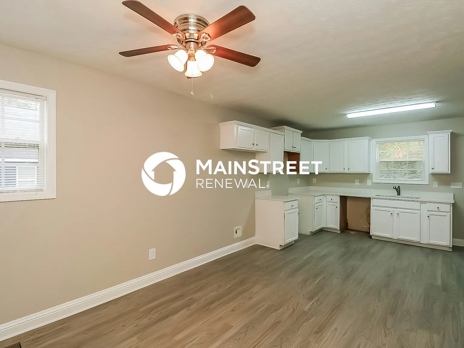 2162 Rachael St SE — Photo 4