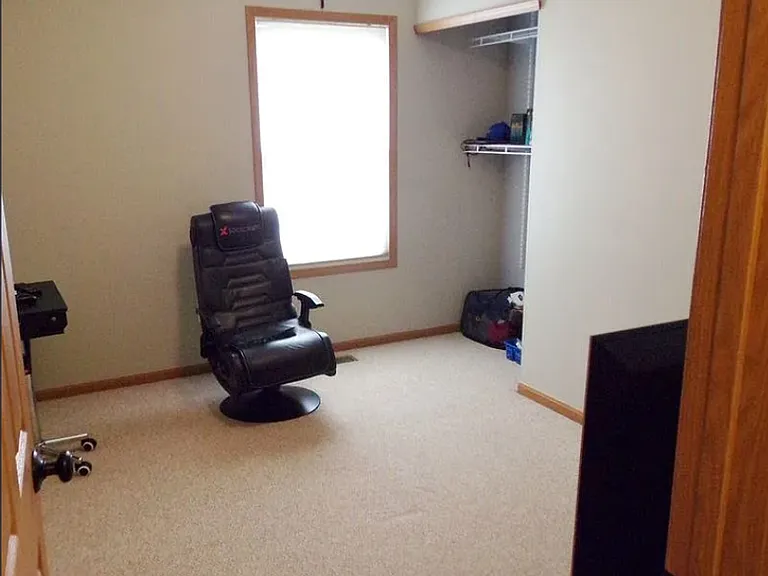 522 Thistleview Dr — Photo 26