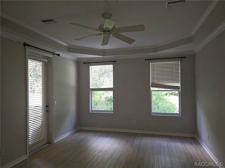 1641 N Shadowview Path — Photo 22