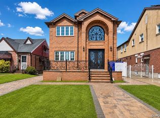 2709 Utopia Pkwy, Flushing, NY 11358