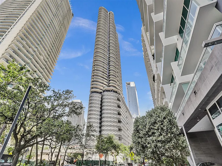 1000 Brickell Plz #Penthouse 5103 — Photo 32