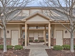 3743 Thornhill Dr, Champaign, IL 61822