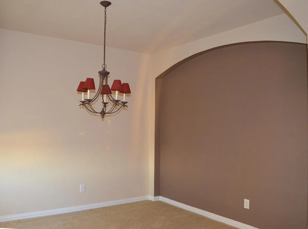 Formal dining - 612 Dyann Dr
