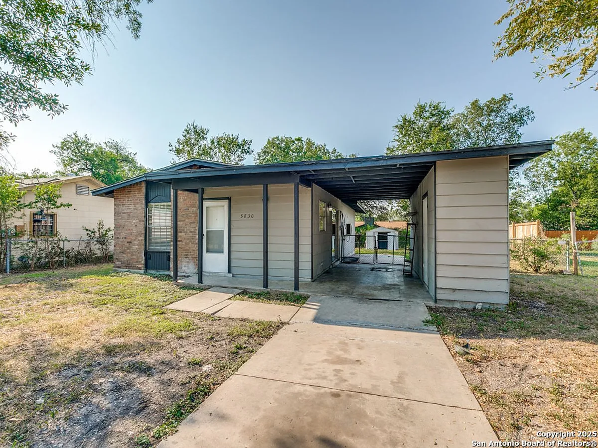 Building Photo - 5830 Castle Yard