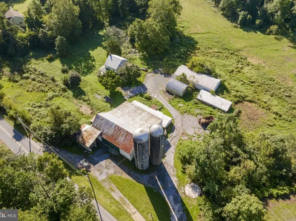 1250 New Philadelphia Rd, Pottstown, PA 19465