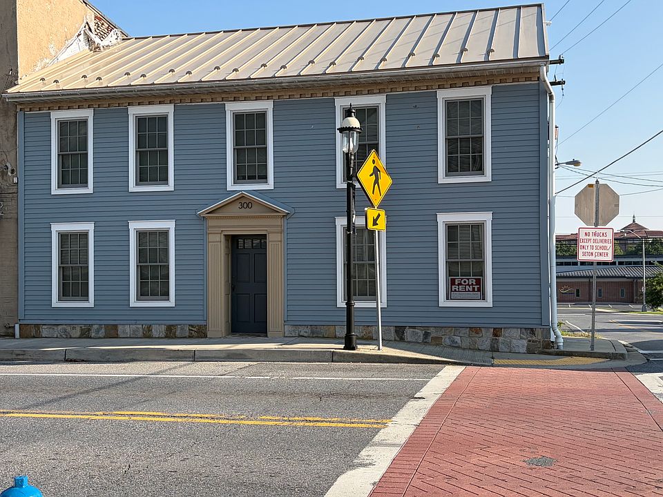 1st image of 300 E Main St