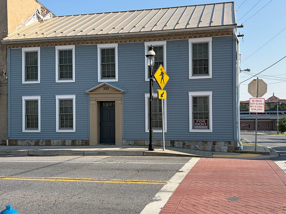 300 E Main St
