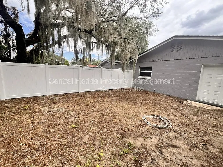 1510 Altaloma Ave — Photo 18