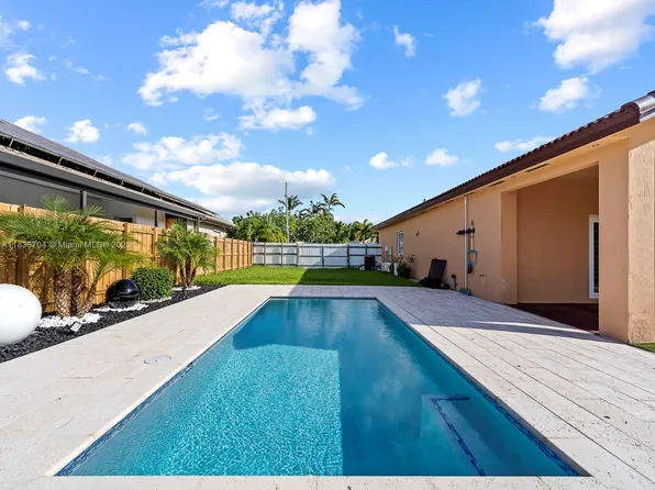 1405 SE 7th St, Homestead, FL 33033
