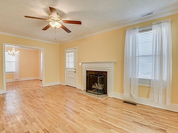 5th image of 513 Beaufort Drive