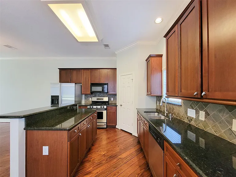 2717 La Branch St — Photo 13