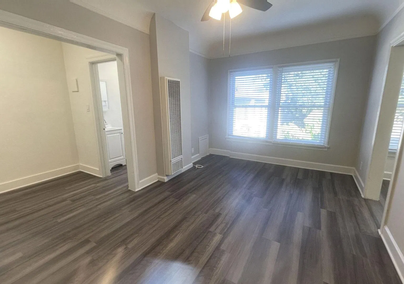 130 S Coronado Street — Photo 2
