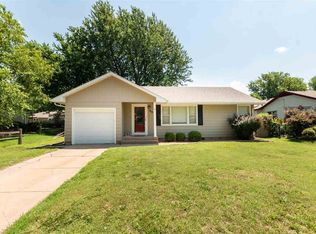 912 Westridge Dr, Newton, KS 67114
