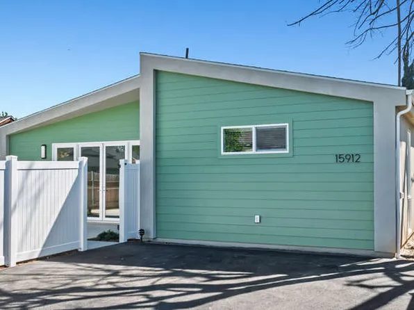 15912 Vose St, Van Nuys, CA 91406