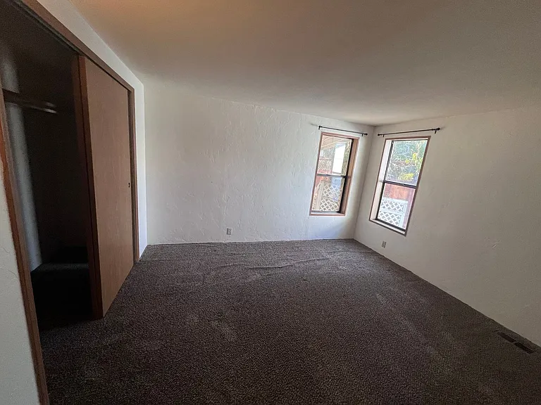 22195 Vallotton Ln — Photo 21