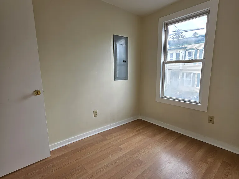 167 Paine St #1 — Photo 11
