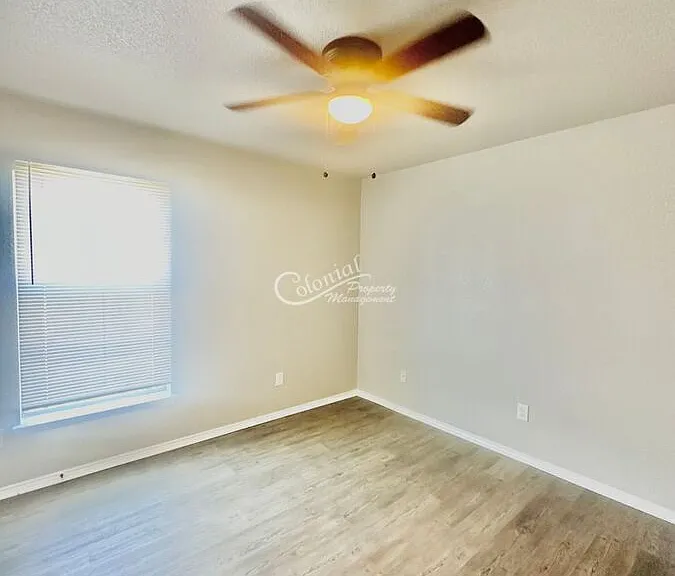 304 Aries Ave — Photo 11