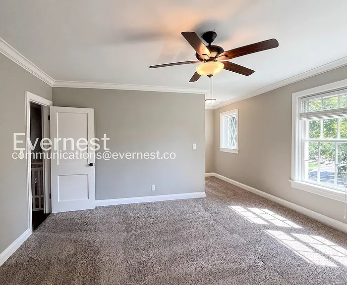 109 Mayfair Rd — Photo 24
