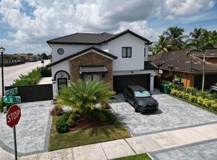 15202 SW 11th St, Miami, FL 33194