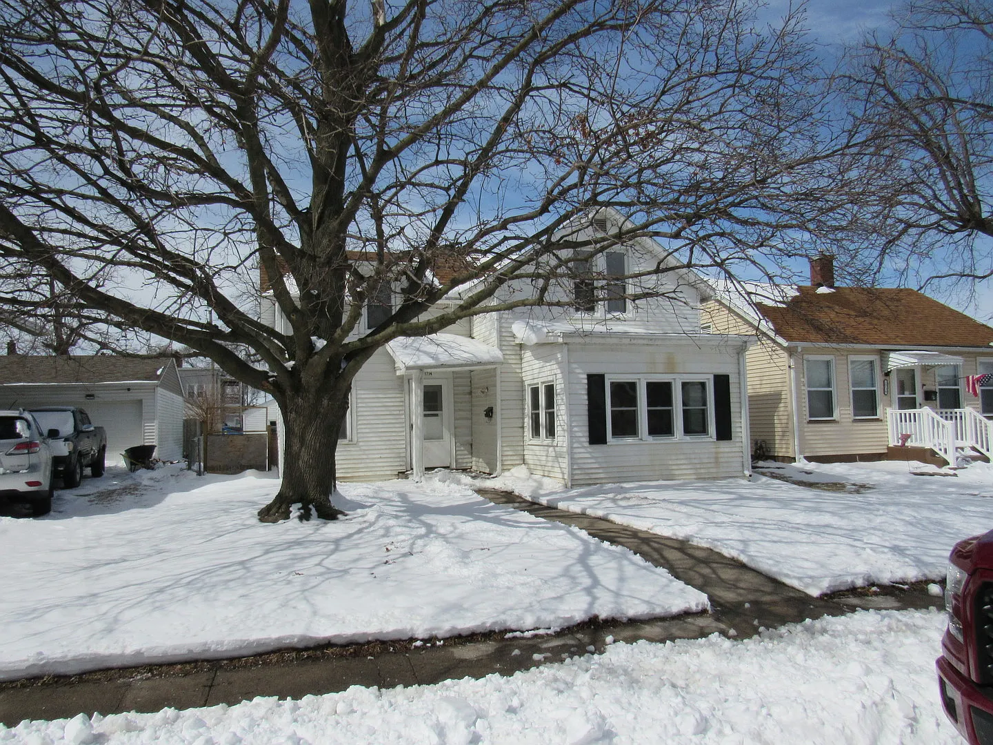 1714 N Sturdevant St photo 1