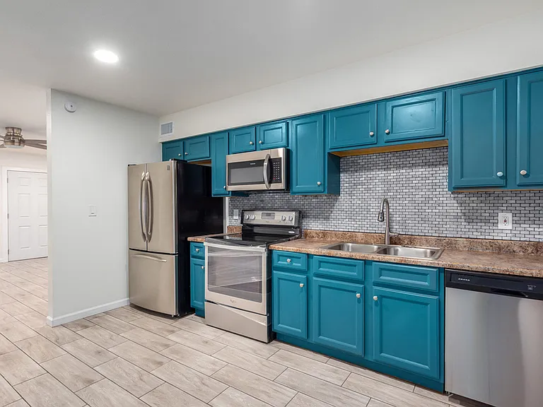 5107 N 28th Dr #3 — Photo 13