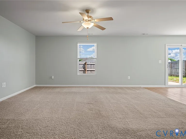 2854 Meadow View Blvd — Photo 7