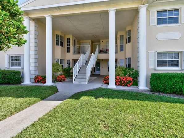 740 LAKE ORCHID Circle #108, Vero Beach, FL 32962