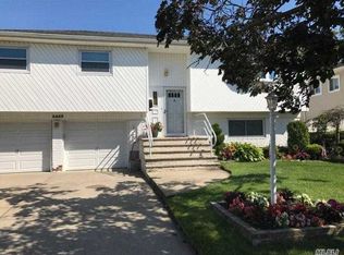 3453 Westminster Rd, Oceanside, NY 11572