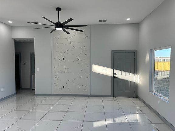 5th image of 5014 Luna Grande Loop