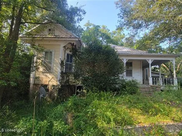 352 Yellow Pine St SE, Bogue Chitto, MS 39629