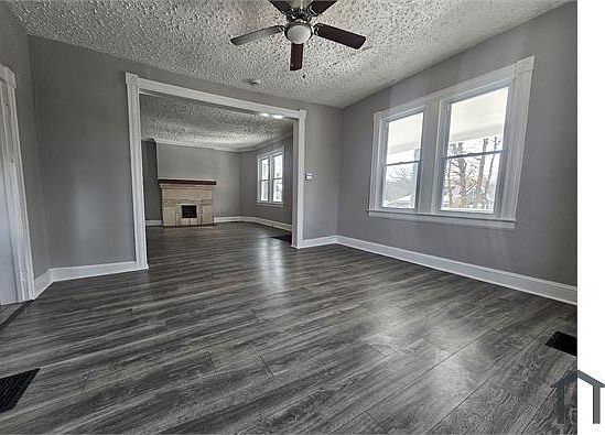 4th image of 2619 Gwynndale Ave #1