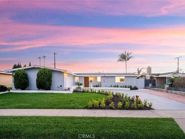 1727 Labrador Dr, Costa Mesa, CA 92626