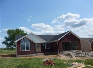 229 Oak Ridge Dr, Frankfort, KY 40601