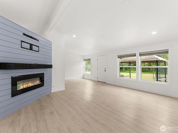 5th image of 11215 180th Lane SW