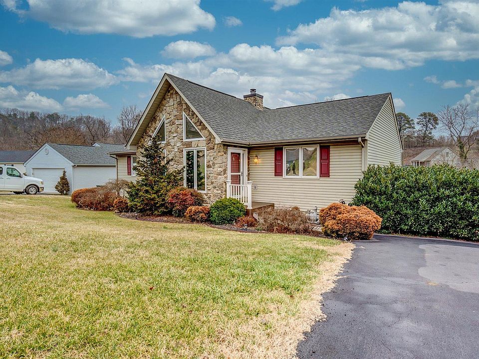 104 Deer Trace Ln, Salem, VA 24153 Zillow