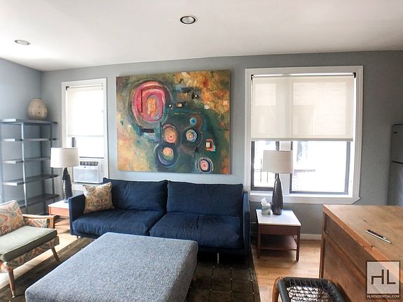 3rd image of 21 Central Park N #53