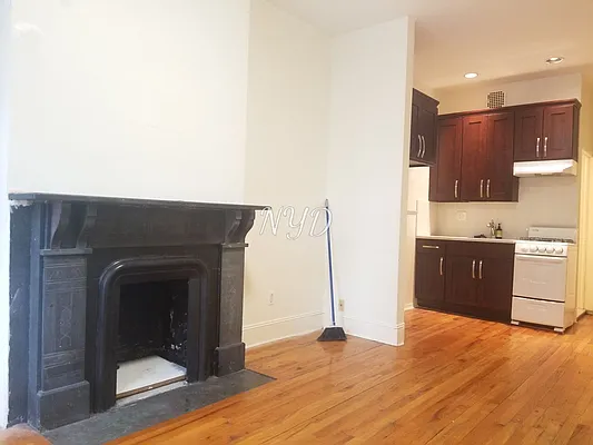 Rented by New York Dwellings LLC | media 42