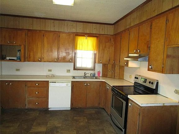 4th image of 312 Harvey Lebas Dr