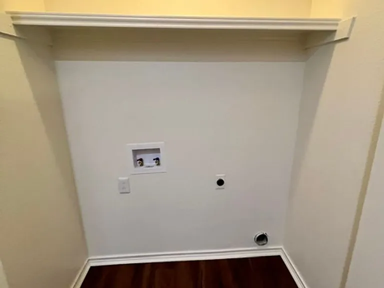 3013 Clover Ln — Photo 17