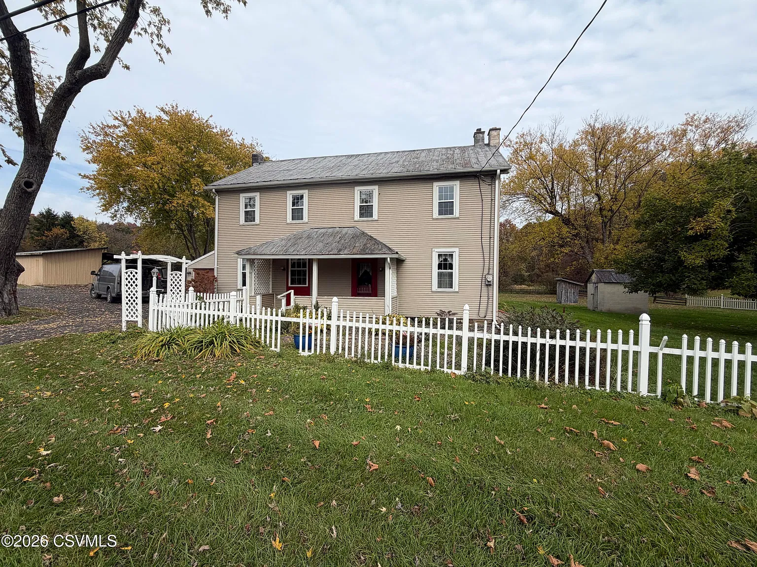 4 bed, 2482 sqft, $1,500 — Photo 2